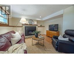 30 REXWAY ROAD - 25