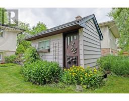30 REXWAY ROAD - 39