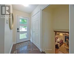 30 REXWAY ROAD - 4