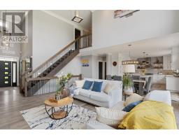 405 DARCY DRIVE W - 12