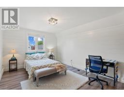 405 DARCY DRIVE W - 30