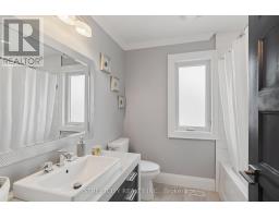 405 DARCY DRIVE W - 33