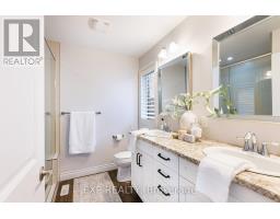 2180 YELLOWBIRCH PLACE - 23