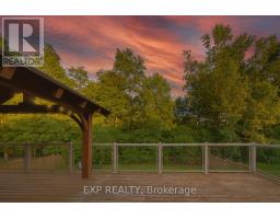 2180 YELLOWBIRCH PLACE - 41