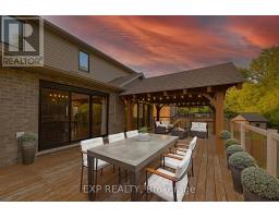 2180 YELLOWBIRCH PLACE - 43