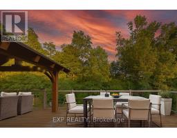 2180 YELLOWBIRCH PLACE - 44