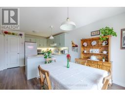 31 ACORN TRAIL - 14