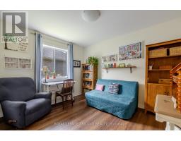 31 ACORN TRAIL - 20