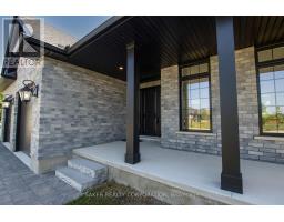 2205 LOCKWOOD CRESCENT - 4
