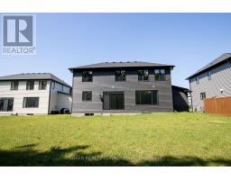 2205 LOCKWOOD CRESCENT - 44