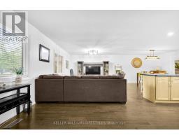 608 VILLAGE GREEN AVENUE - 19