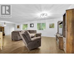 608 VILLAGE GREEN AVENUE - 21