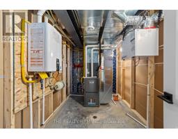 173 RENAISSANCE DRIVE NW - 35