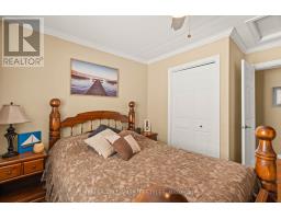 32 BOND STREET - 26