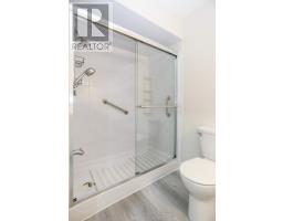 376 HIGHVIEW DRIVE - 23