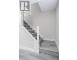 376 HIGHVIEW DRIVE - 26