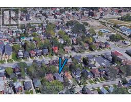 89 GLADSTONE AVENUE - 26