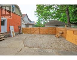 89 GLADSTONE AVENUE - 29