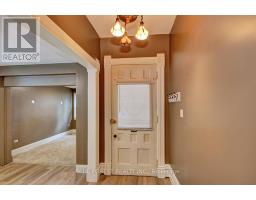 89 GLADSTONE AVENUE - 35