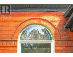 89 GLADSTONE AVENUE - 7