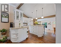 151 WILDWOOD AVENUE - 7