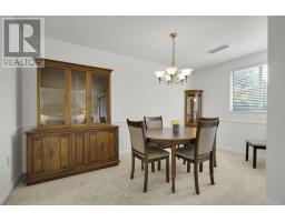 213 - 300 EVERGLADE CRESCENT - 10