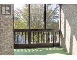 213 - 300 EVERGLADE CRESCENT - 6