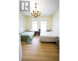 552 ADELAIDE STREET N - 12