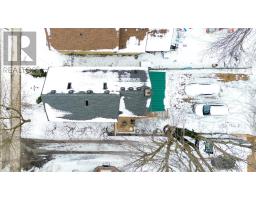 552 ADELAIDE STREET N - 5