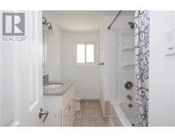 102 PAPERBIRCH CRESCENT - 8