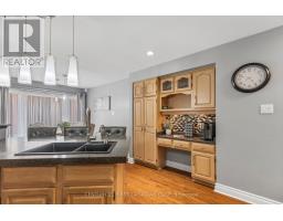 2 LONGVIEW COURT - 10
