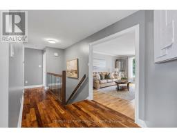 2 LONGVIEW COURT - 17