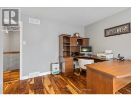 2 LONGVIEW COURT - 19