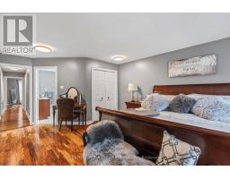 2 LONGVIEW COURT - 21