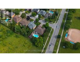 2 LONGVIEW COURT - 37