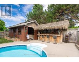 2 LONGVIEW COURT - 41