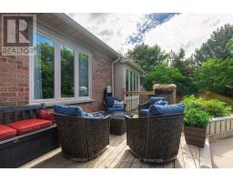 2 LONGVIEW COURT - 47