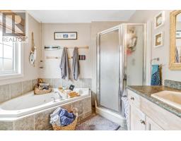 23 LEXINGTON COURT - 19