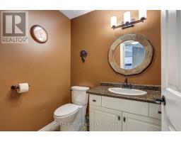 6 - 20 WINDMERE PLACE - 11