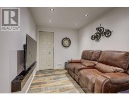 6 - 20 WINDMERE PLACE - 39