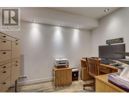 6 - 20 WINDMERE PLACE - 40