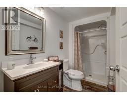 6 - 20 WINDMERE PLACE - 41