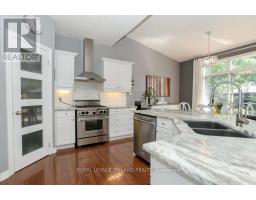 2206 LILAC AVENUE - 16