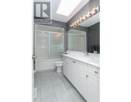 2206 LILAC AVENUE - 20