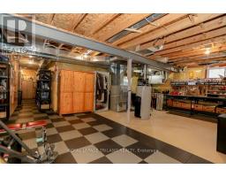 2206 LILAC AVENUE - 30