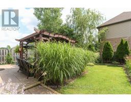 2206 LILAC AVENUE - 40