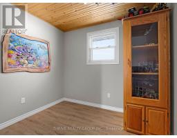 146 SIMCOE STREET - 21