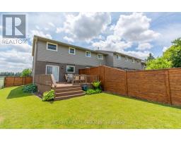 146 SIMCOE STREET - 33