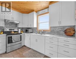 146 SIMCOE STREET - 9