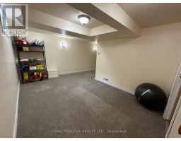 25 HAWKESBURY AVENUE - 14